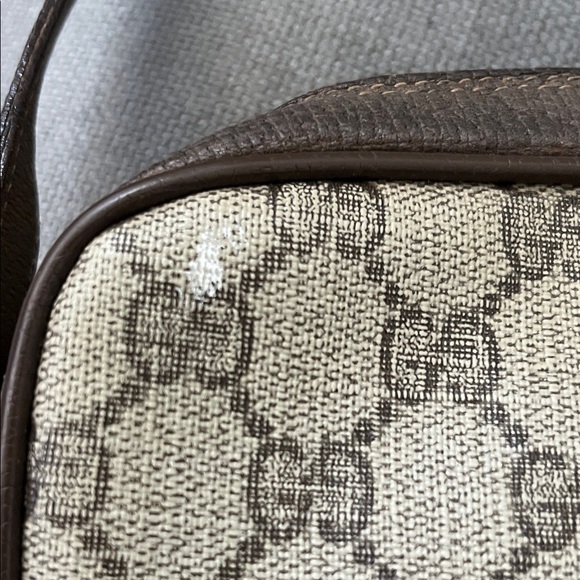 Gucci Beige and Brown Shoulder Bag with Card Holder - Picture 4 of 15